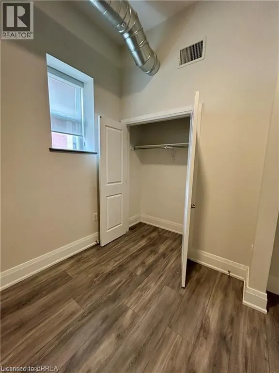 11 QUEEN Street Unit# 302, #302