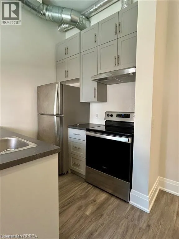 11 QUEEN Street Unit# 302, #302