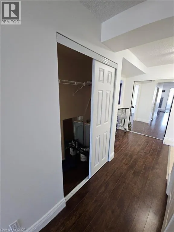 150 QUEEN Street S Unit# 401, #401