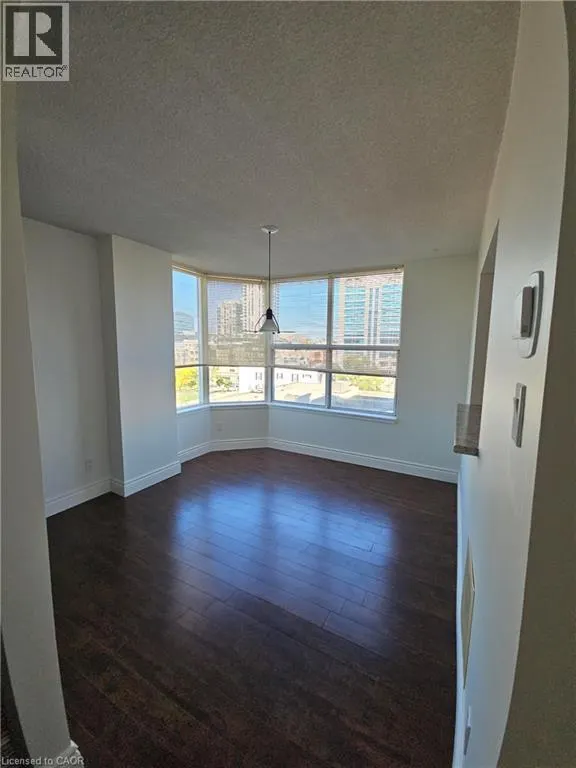 150 QUEEN Street S Unit# 401, #401