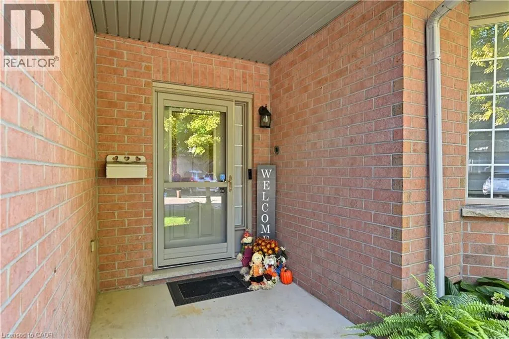 55 NORTHERN BREEZE Street Unit# 33, #33