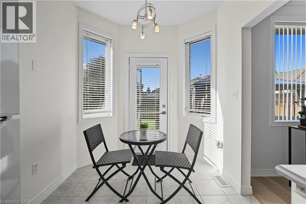 55 NORTHERN BREEZE Street Unit# 33, #33