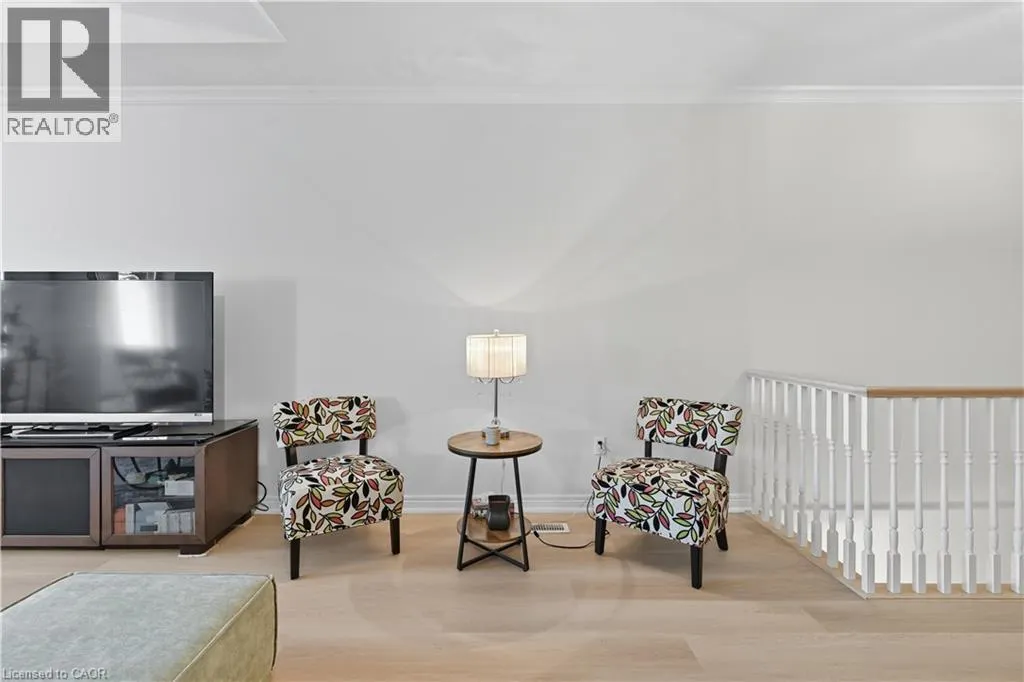 55 NORTHERN BREEZE Street Unit# 33, #33