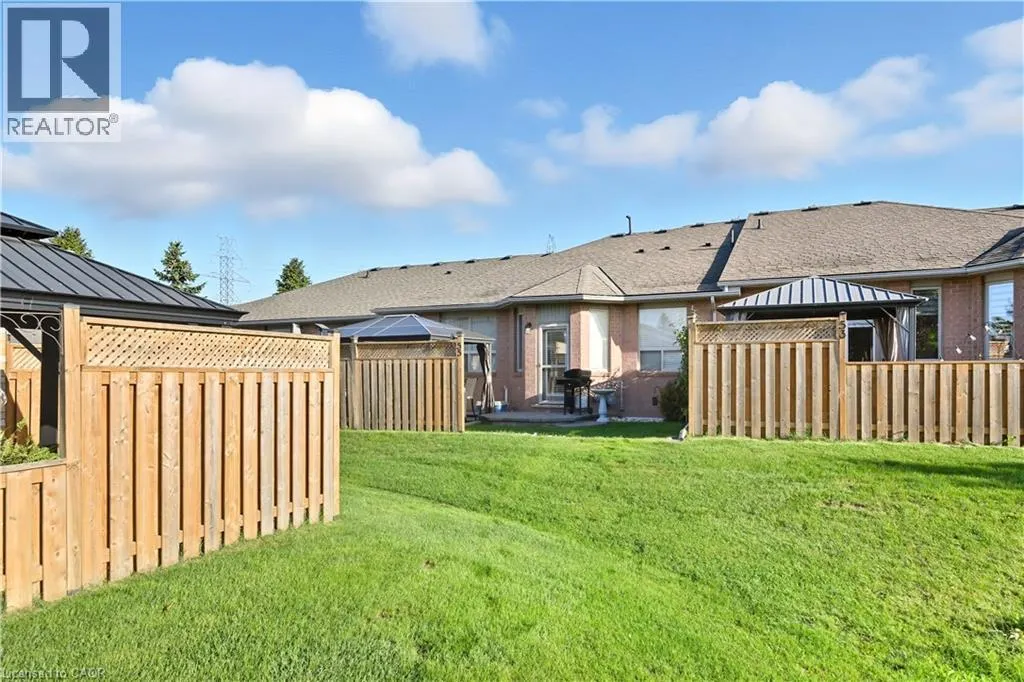 55 NORTHERN BREEZE Street Unit# 33, #33