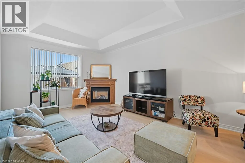 55 NORTHERN BREEZE Street Unit# 33, #33
