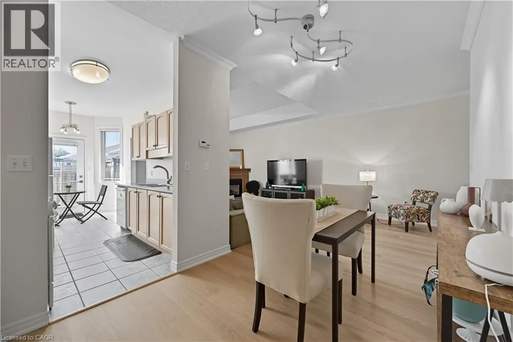 55 NORTHERN BREEZE Street Unit# 33, #33