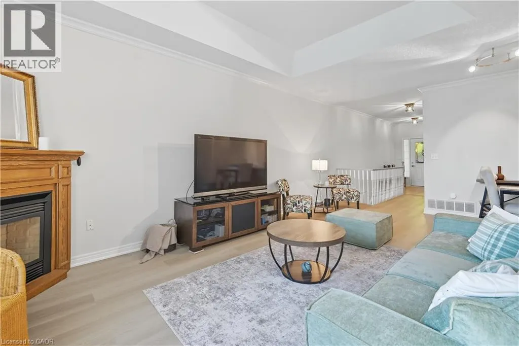 55 NORTHERN BREEZE Street Unit# 33, #33
