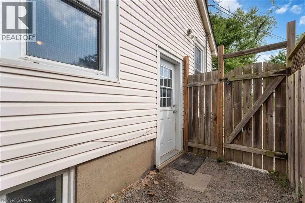 107 OAKDALE Avenue