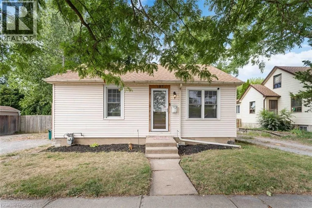107 OAKDALE Avenue