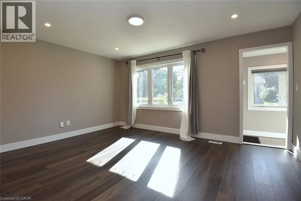 26 SPENCER Avenue