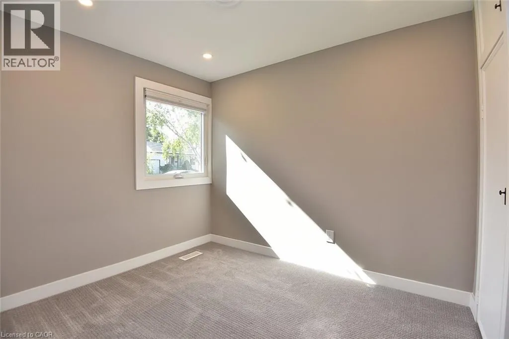26 SPENCER Avenue