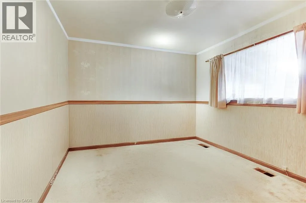 63 HARDALE Crescent