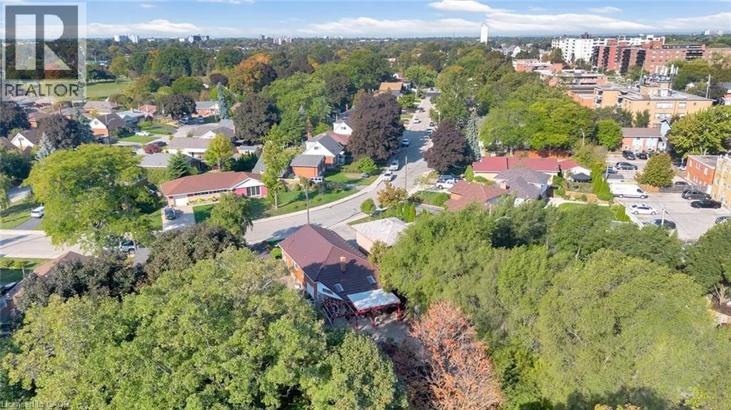 63 HARDALE Crescent