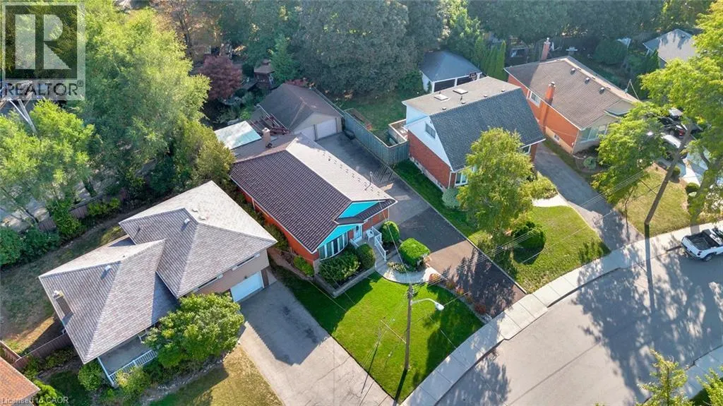 63 HARDALE Crescent