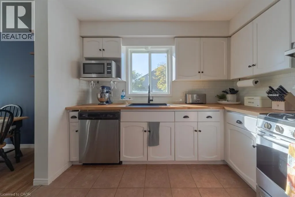 118 SILURIAN Drive