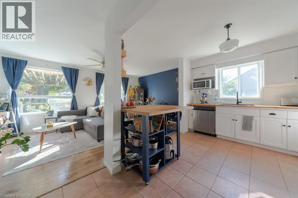 118 SILURIAN Drive