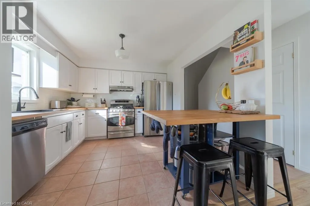 118 SILURIAN Drive