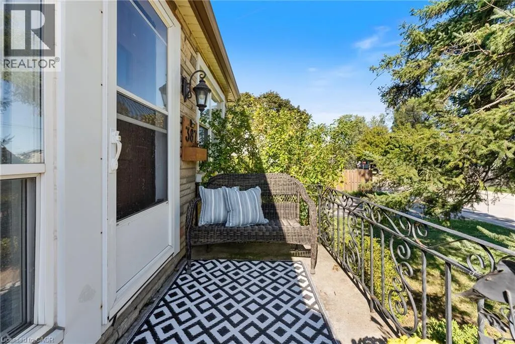 387 OSBORNE Street