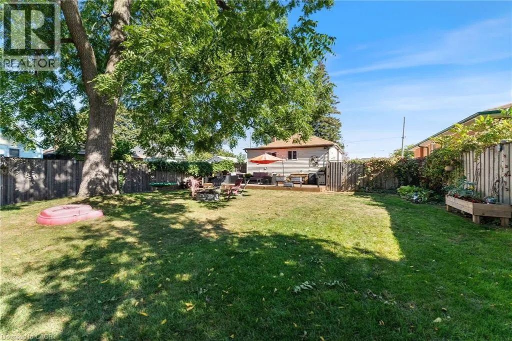 387 OSBORNE Street