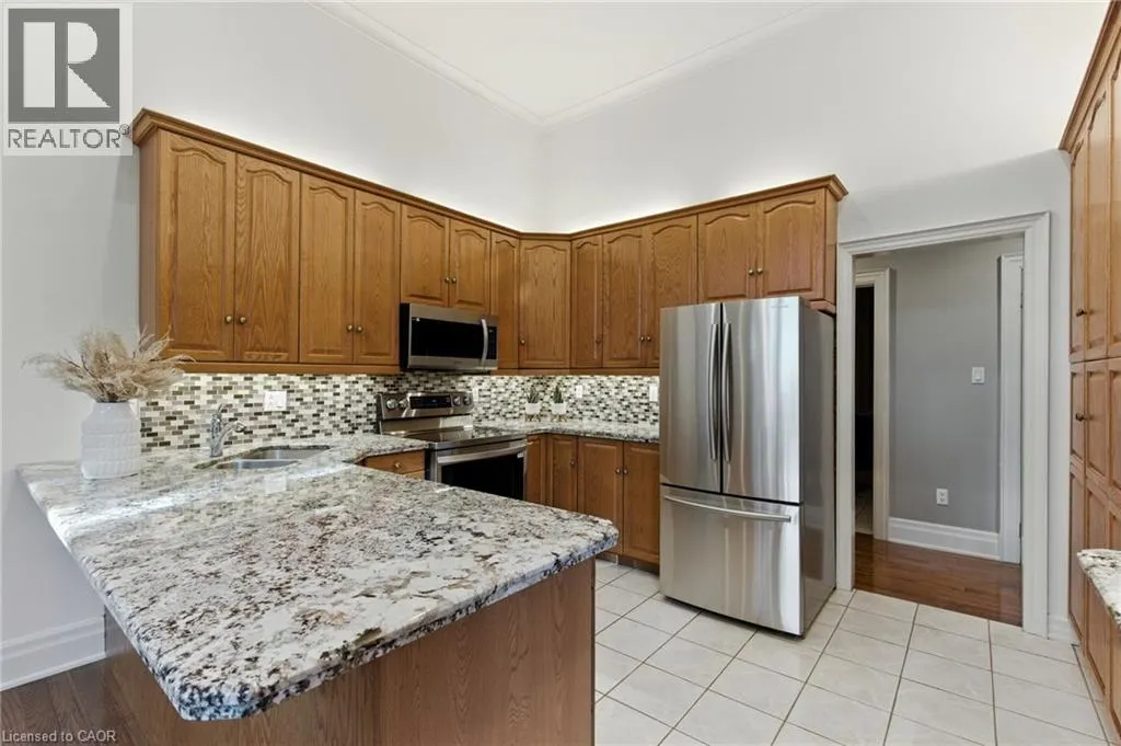 320 FIDDLERS GREEN Road