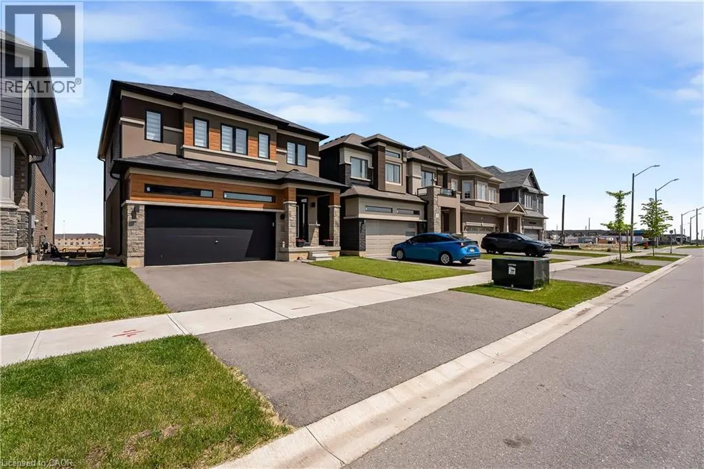 16 SCENIC RIDGE Gate
