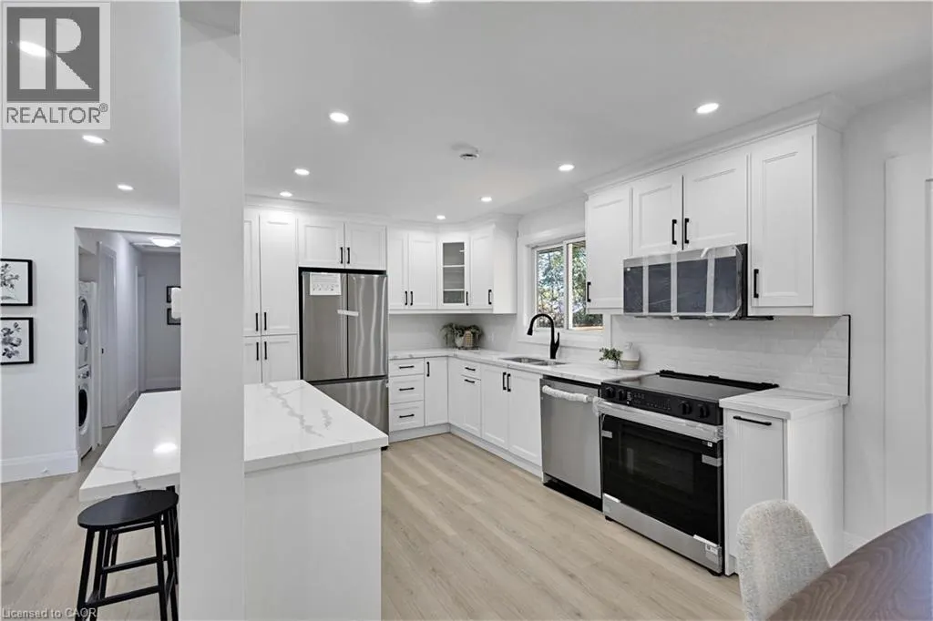 7 SWAN Drive