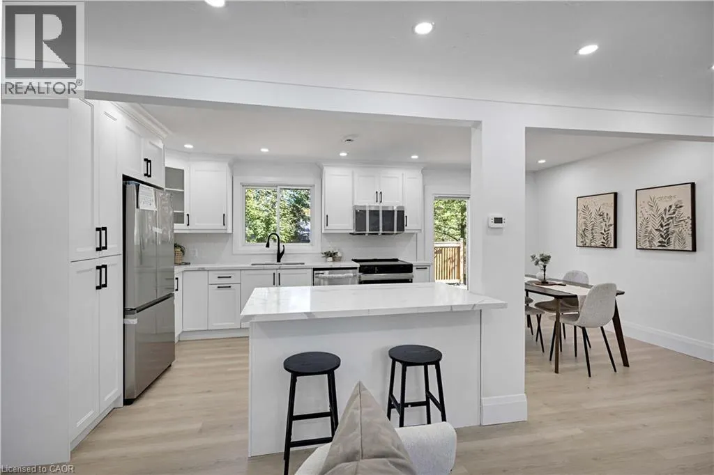 7 SWAN Drive