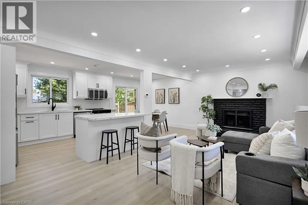 7 SWAN Drive