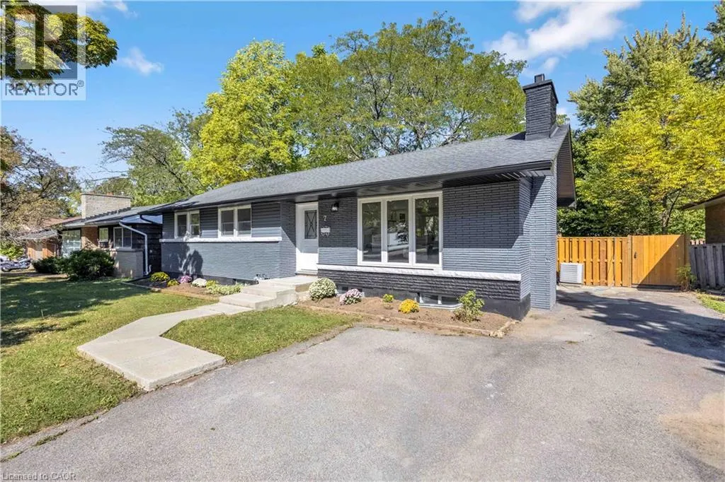 7 SWAN Drive
