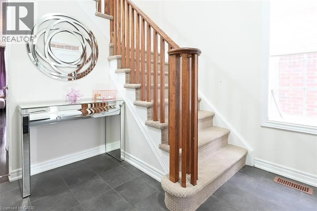 40 OAKHAVEN Place