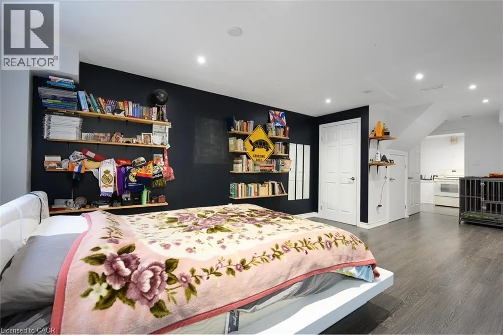 40 OAKHAVEN Place