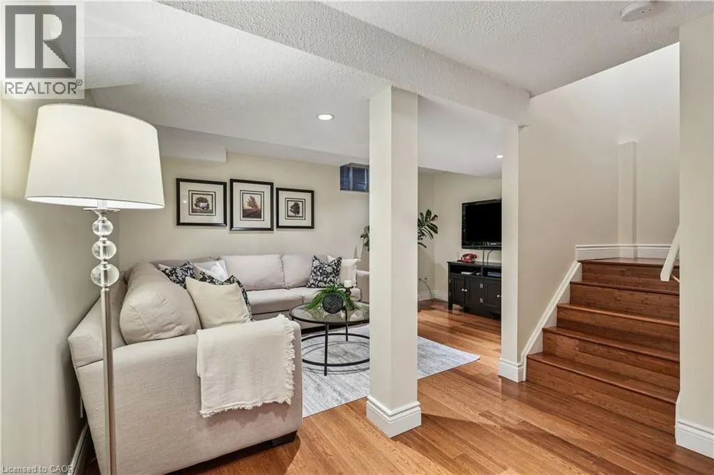 46 DAWSON Crescent