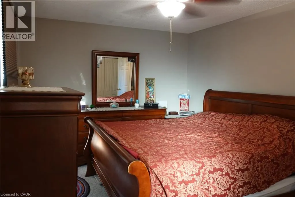5475 LAKESHORE Road Unit# 9, #9