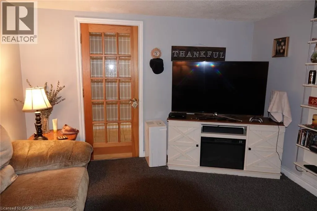 5475 LAKESHORE Road Unit# 9, #9