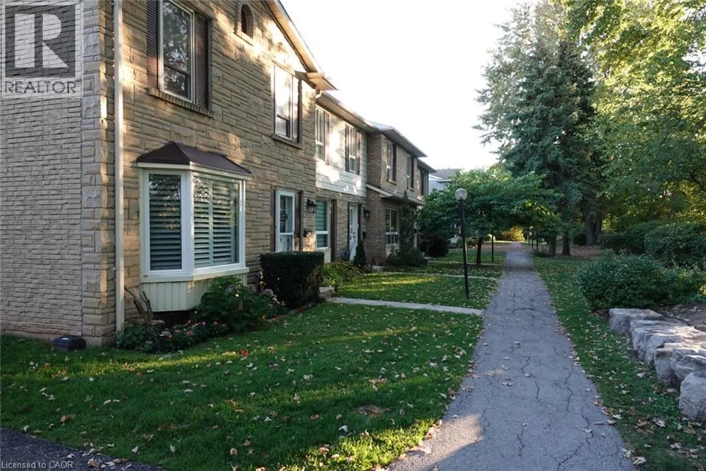 5475 LAKESHORE Road Unit# 9, #9