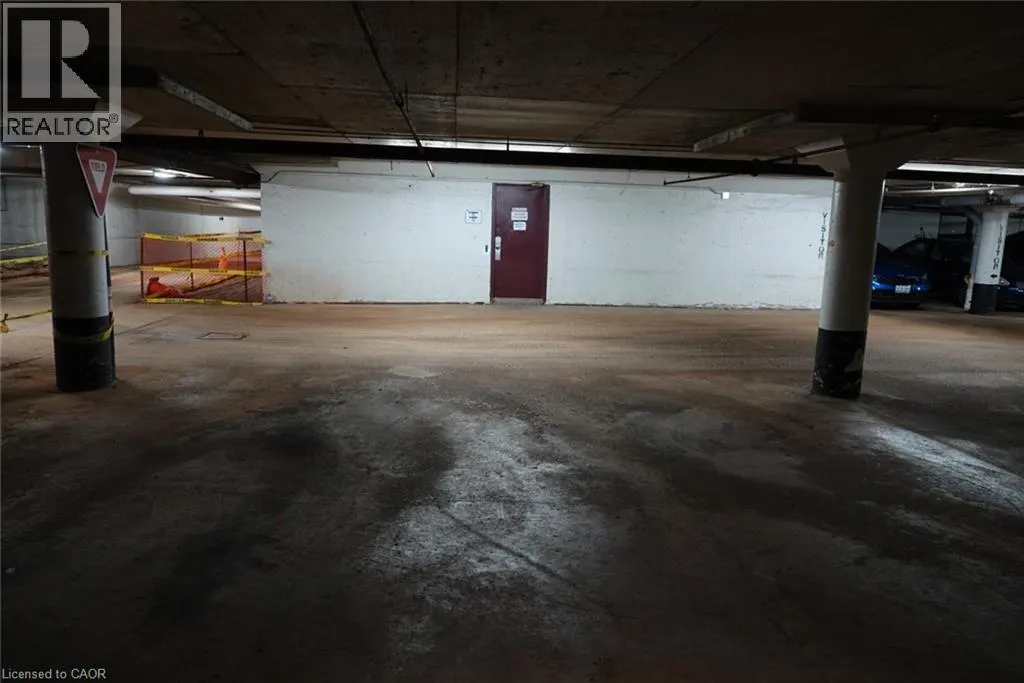 5475 LAKESHORE Road Unit# 9, #9