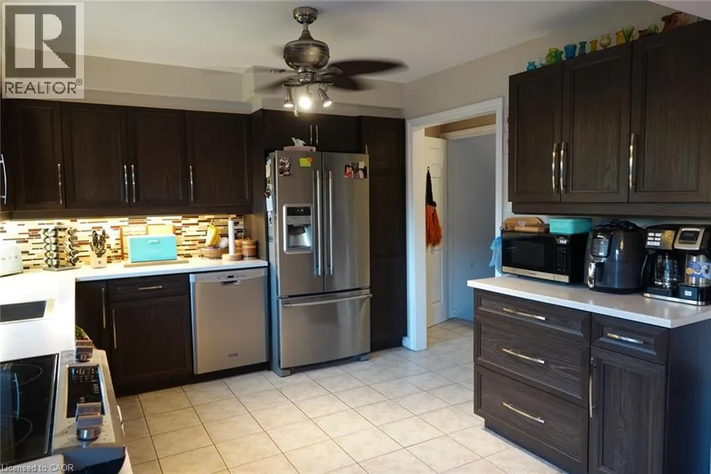 5475 LAKESHORE Road Unit# 9, #9