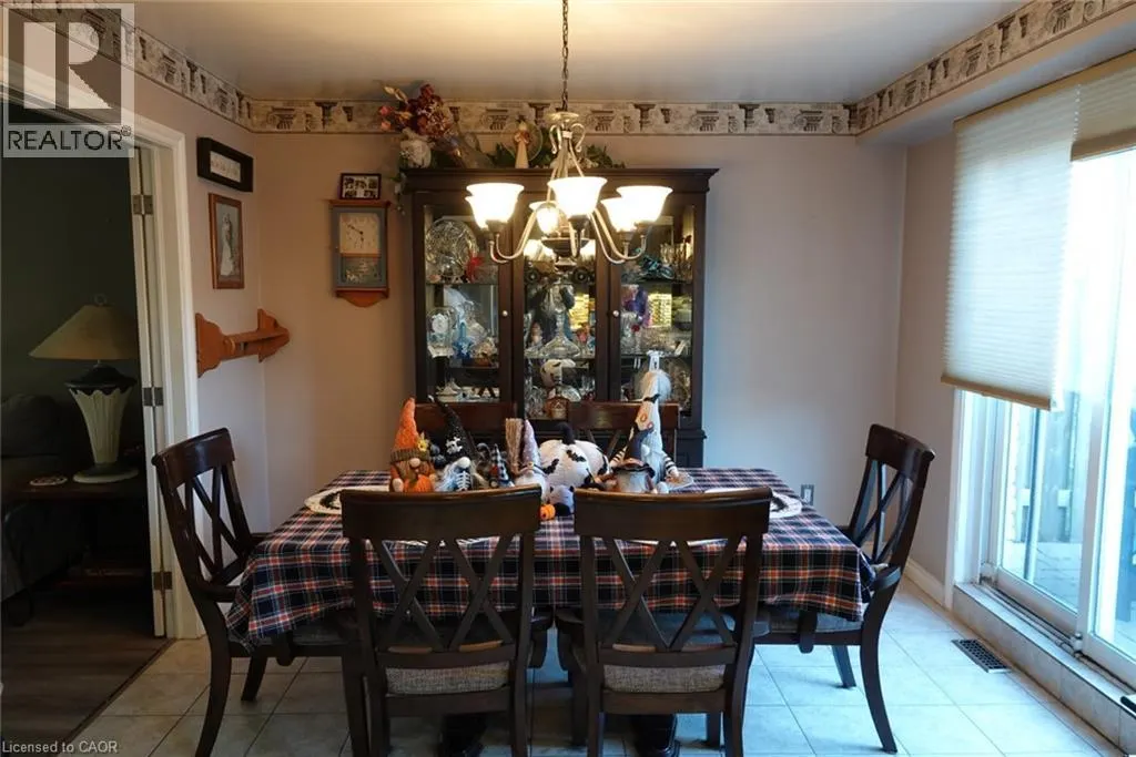 5475 LAKESHORE Road Unit# 9, #9