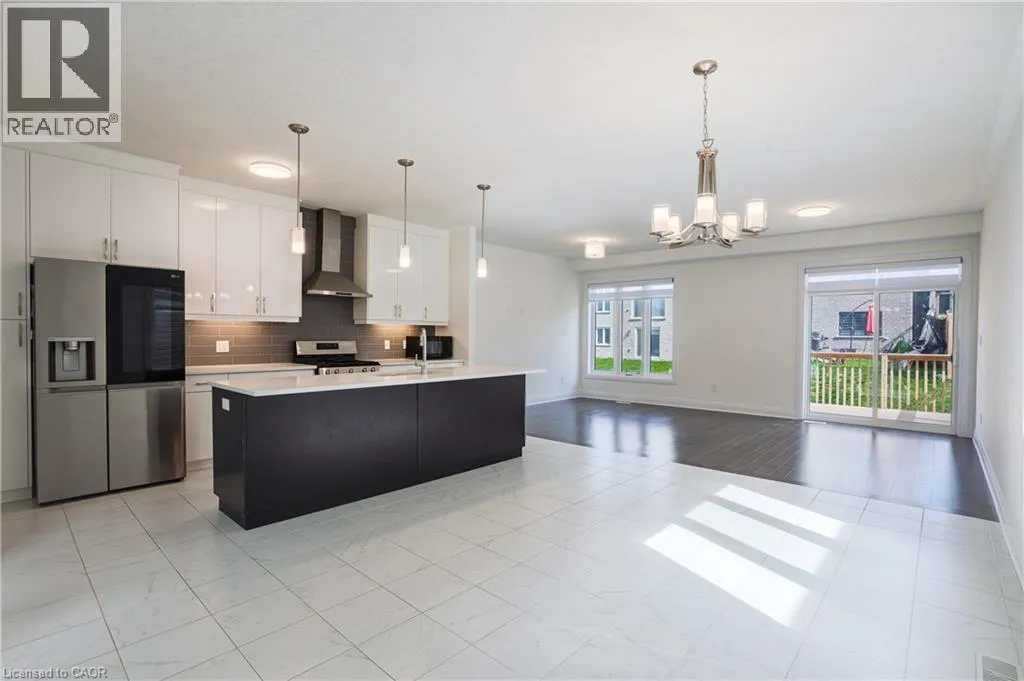 585 BENNINGER Drive