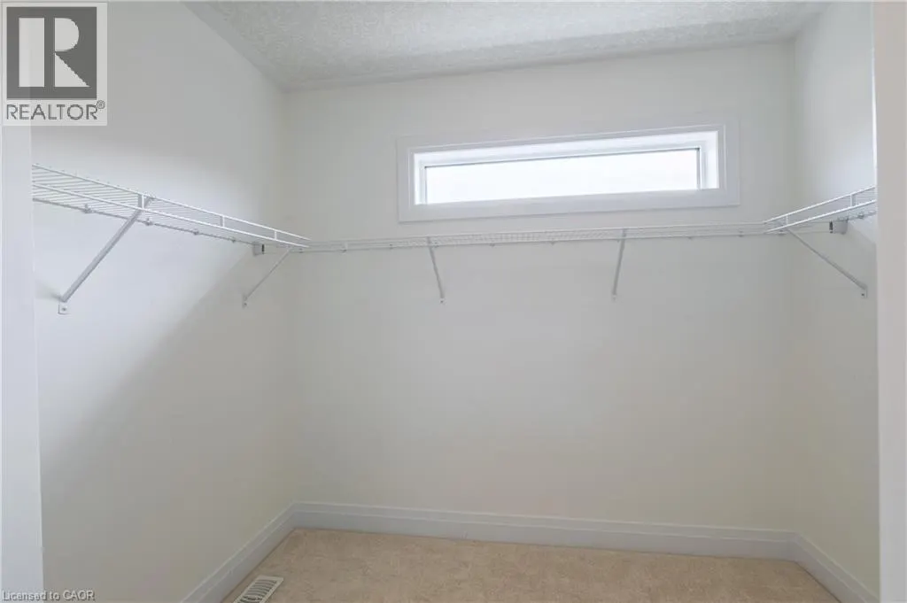 585 BENNINGER Drive