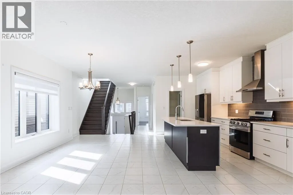 585 BENNINGER Drive
