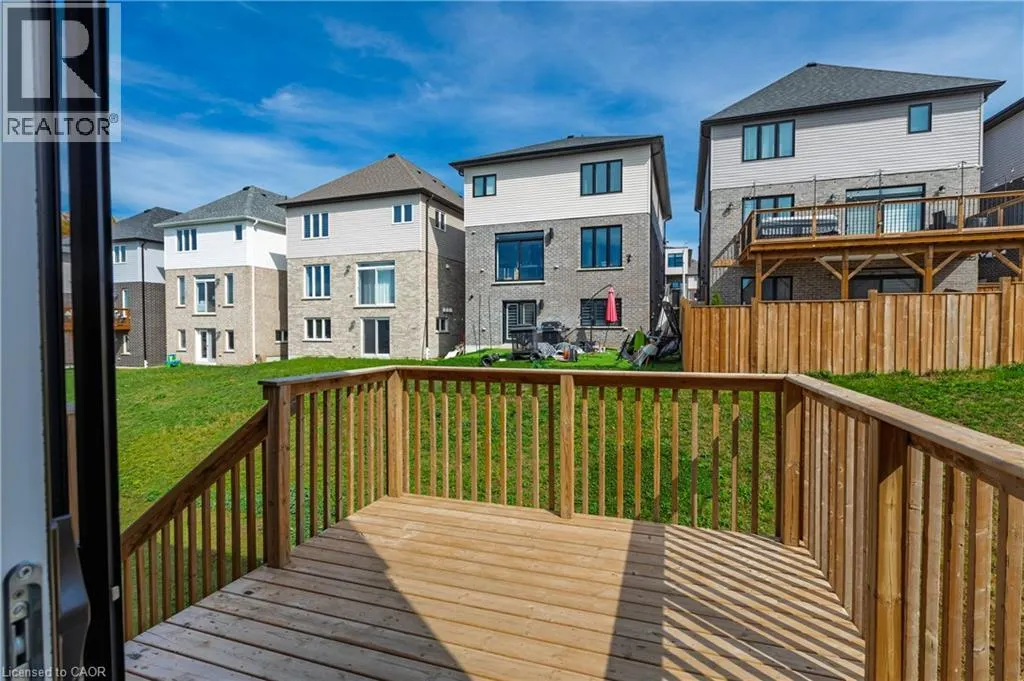 585 BENNINGER Drive