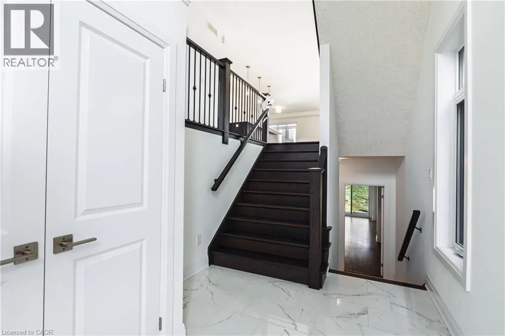 585 BENNINGER Drive