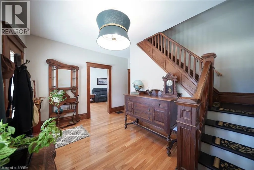 57 STOVER Street N