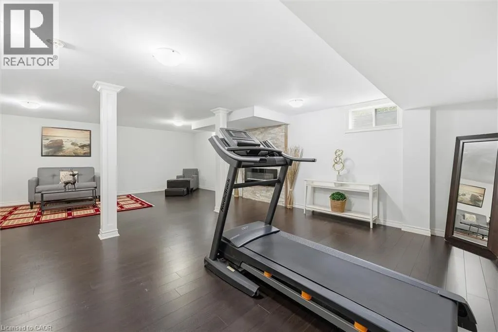 111 GRACEHILL Crescent