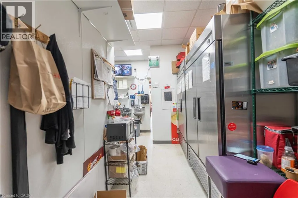324 HIGHLAND Road W Unit# 3, #3