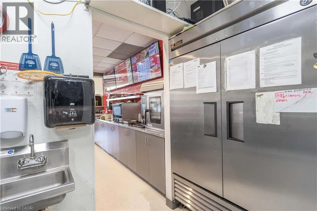 324 HIGHLAND Road W Unit# 3, #3
