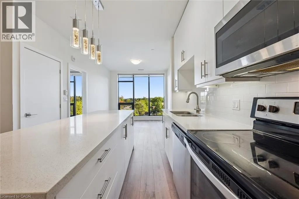 690 KING Street W Unit# 622, #622