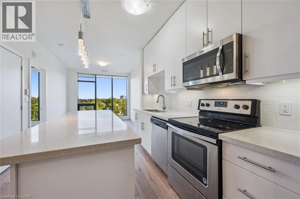 690 KING Street W Unit# 622, #622