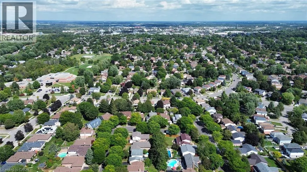 174 SUNPOINT Crescent